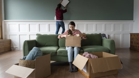 Как бюджетно обустроить квартиру: идеи и советы