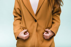 Модные женские куртки в 2023: как выбрать модель и размер